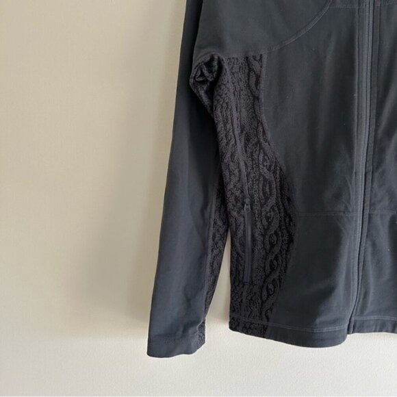 Vintage Lululemon Define Grey Charcoal Jacket Size 4-6 - Picture 5 of 5